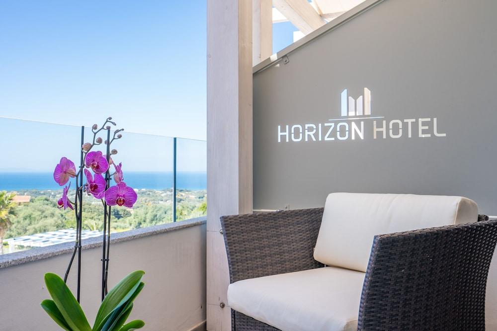 Horizon Hotel Badesi Luaran gambar